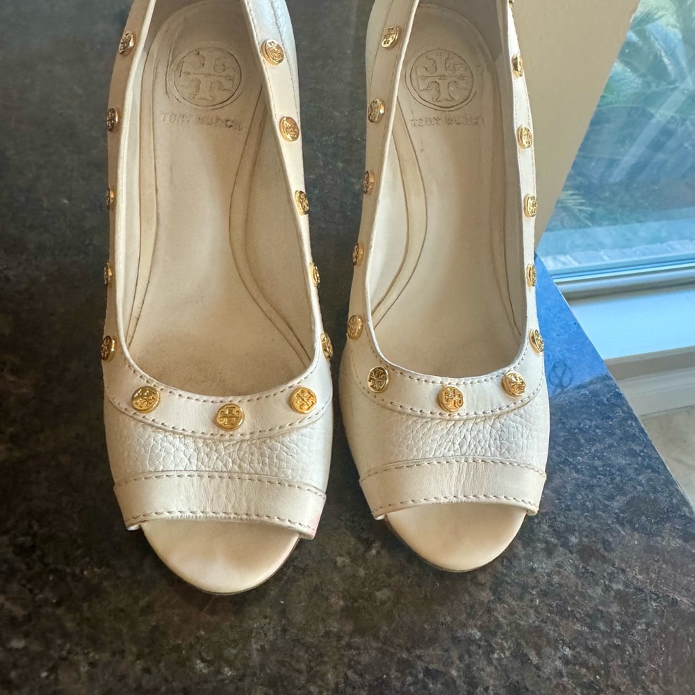 Tory Burch Cream Peep-Toe Women's Shoes